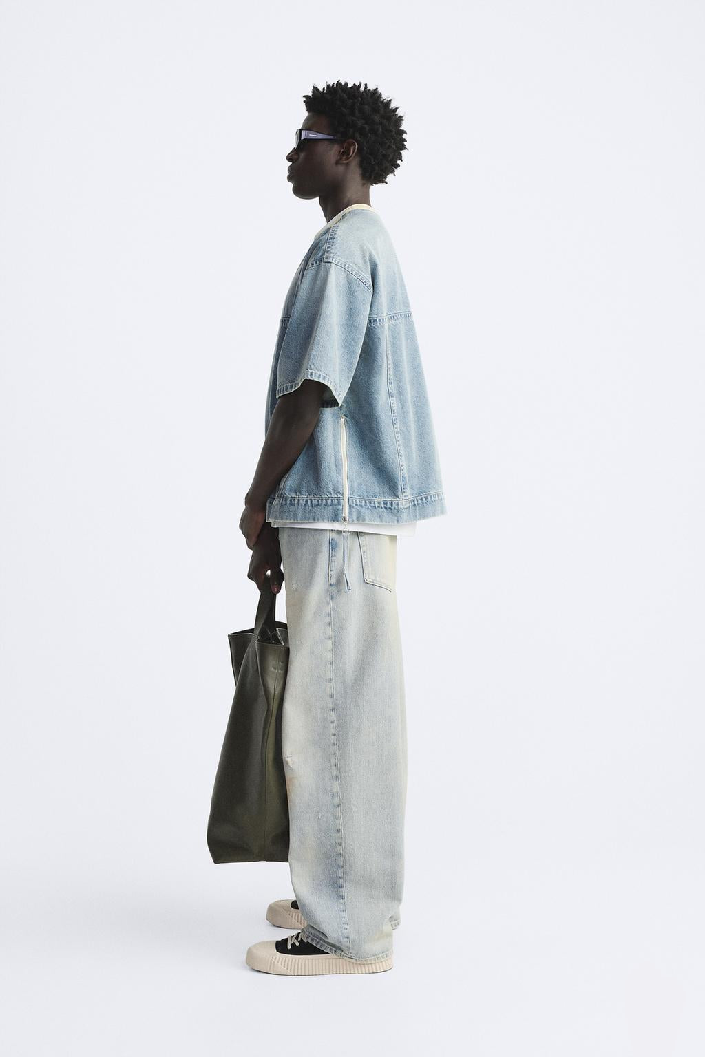 Denim T-shirt .