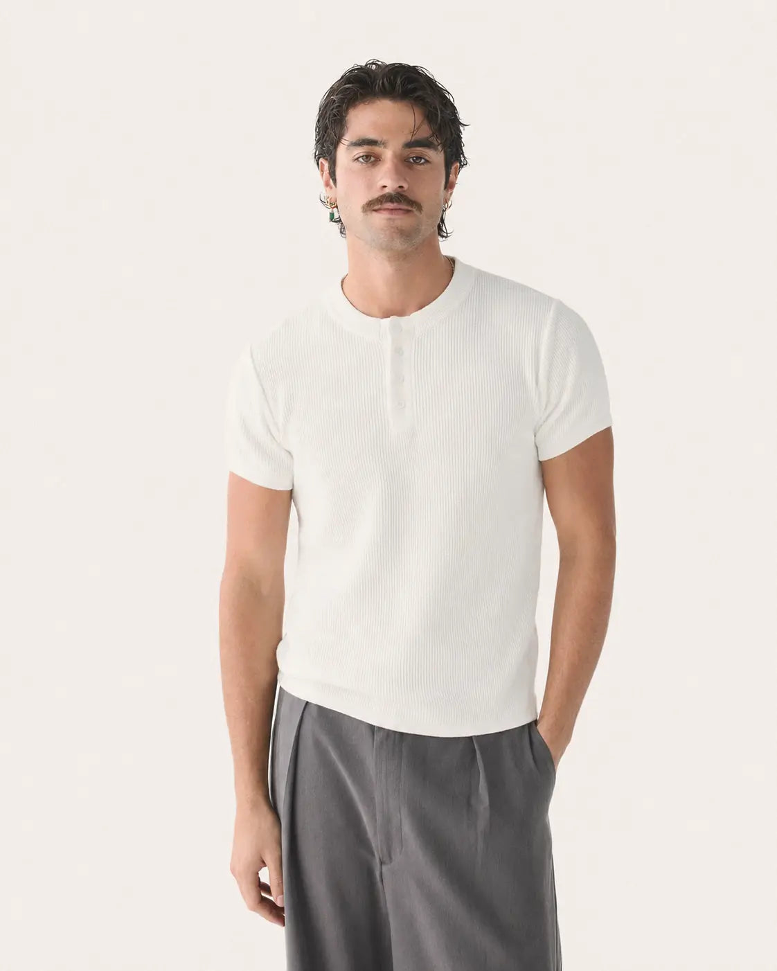 SORT SLEEVE HENLY 1