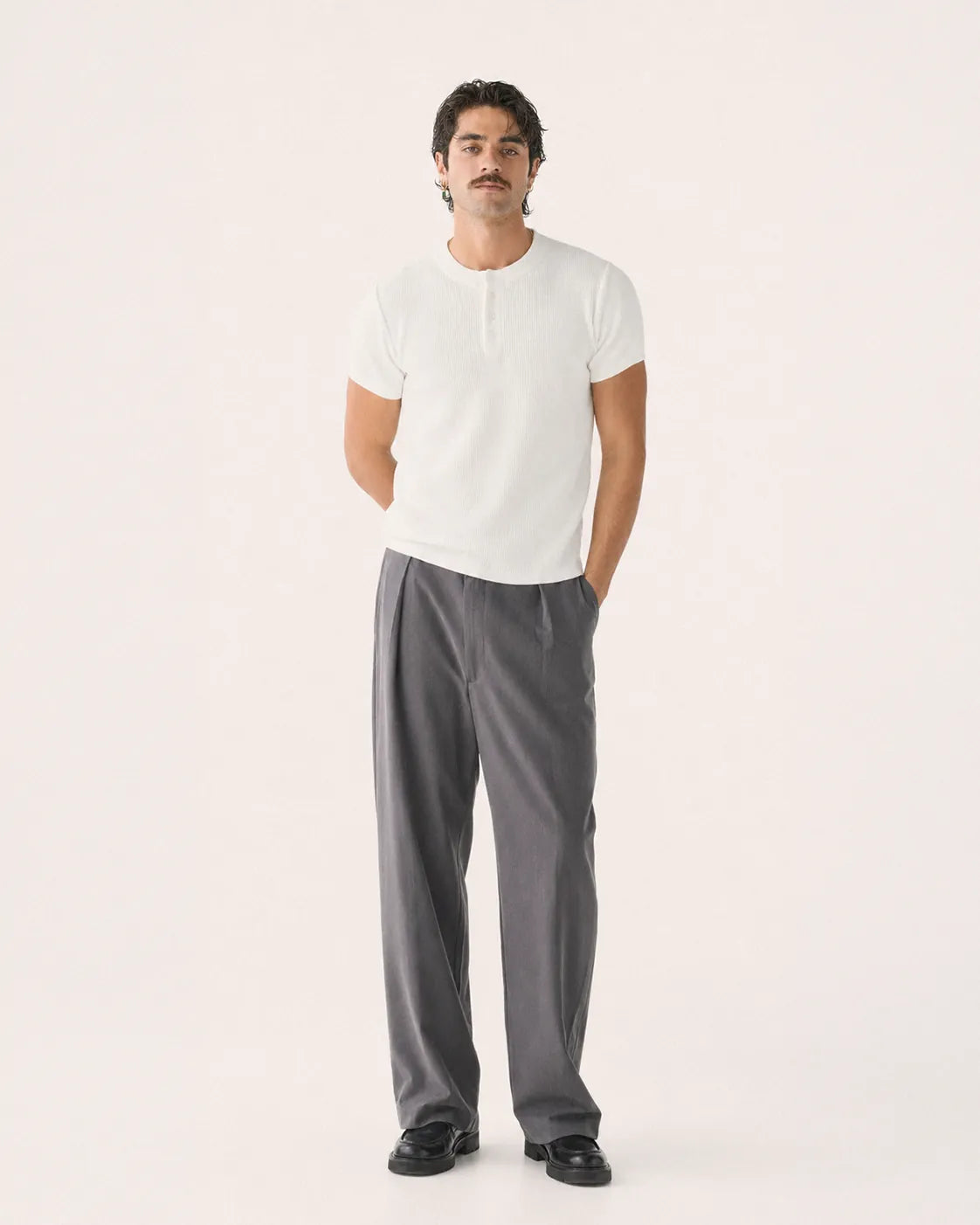SORT SLEEVE HENLY 1